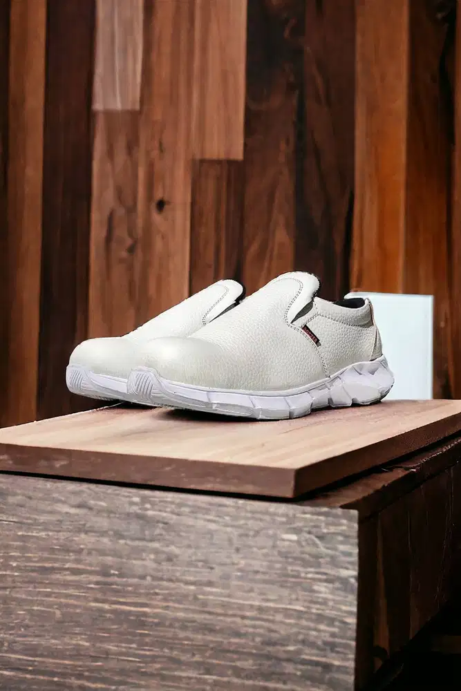 Premium Sepatu safety boots panjang Sidoarjo