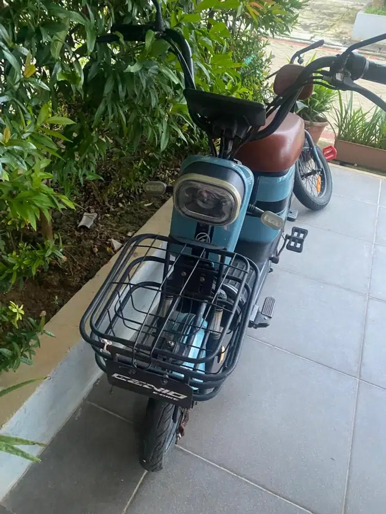 Sepeda listrik genio murah