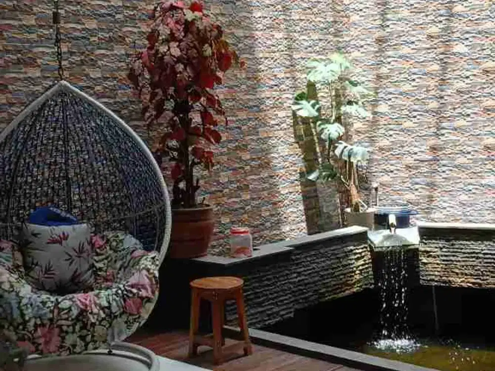 DIJUAL CEPAT..RUMAH 2,5 LT. FULL HOEK VILLA MELATI MAS JL.RAYA SERPONG NEMPEL BSD CITY.