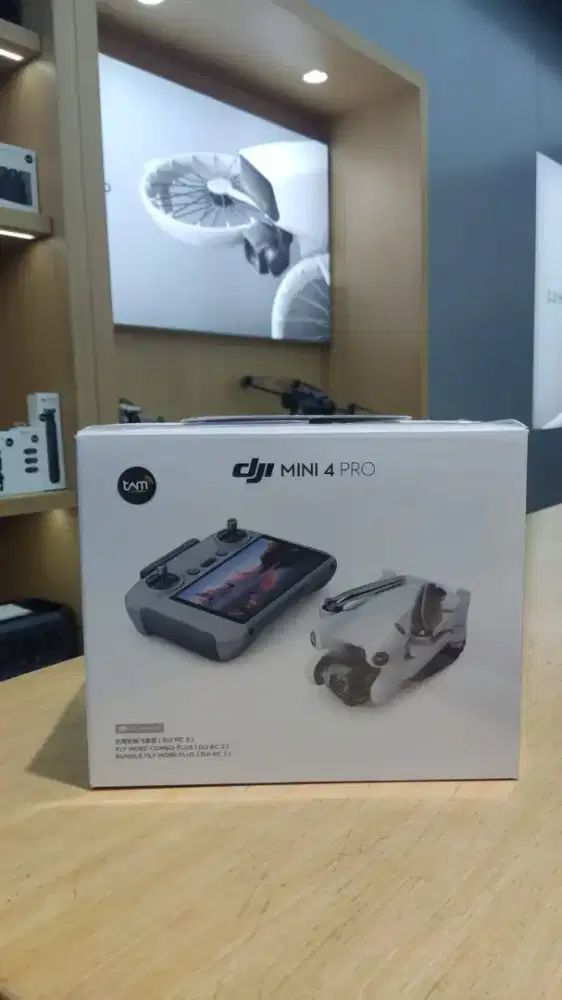 DJI Mini 4 Pro Fly More Combo plus