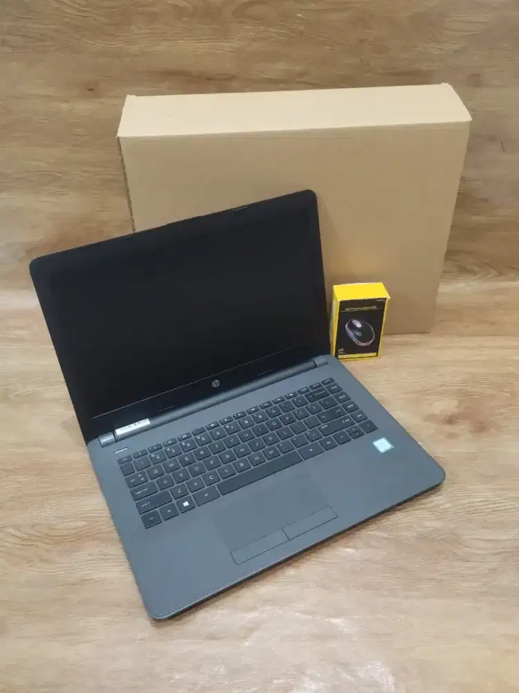 Laptop HP Slim Core i5 Gen 8 Ram 8 GB, Siap pakai