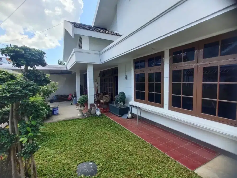 DIjual rumah dharmahusada indah barat