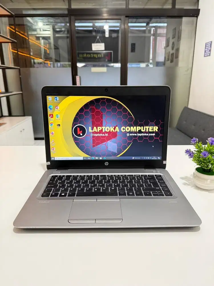 Di jual laptop hp amd a10 ram 8gb