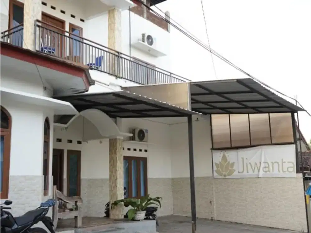 Dijual rumah dengan 9 kamar tidur dan kamar mandi view gunung merapi dan kota yogkarta cocok untuk homestay Dekat dgn tugu,stasiun dan malioboro