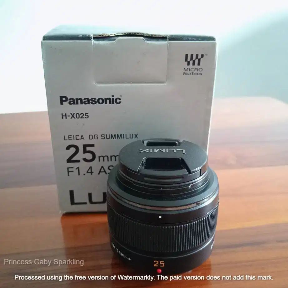 Panasonic Leica DG Summilux 25mm F1.4 ASPH