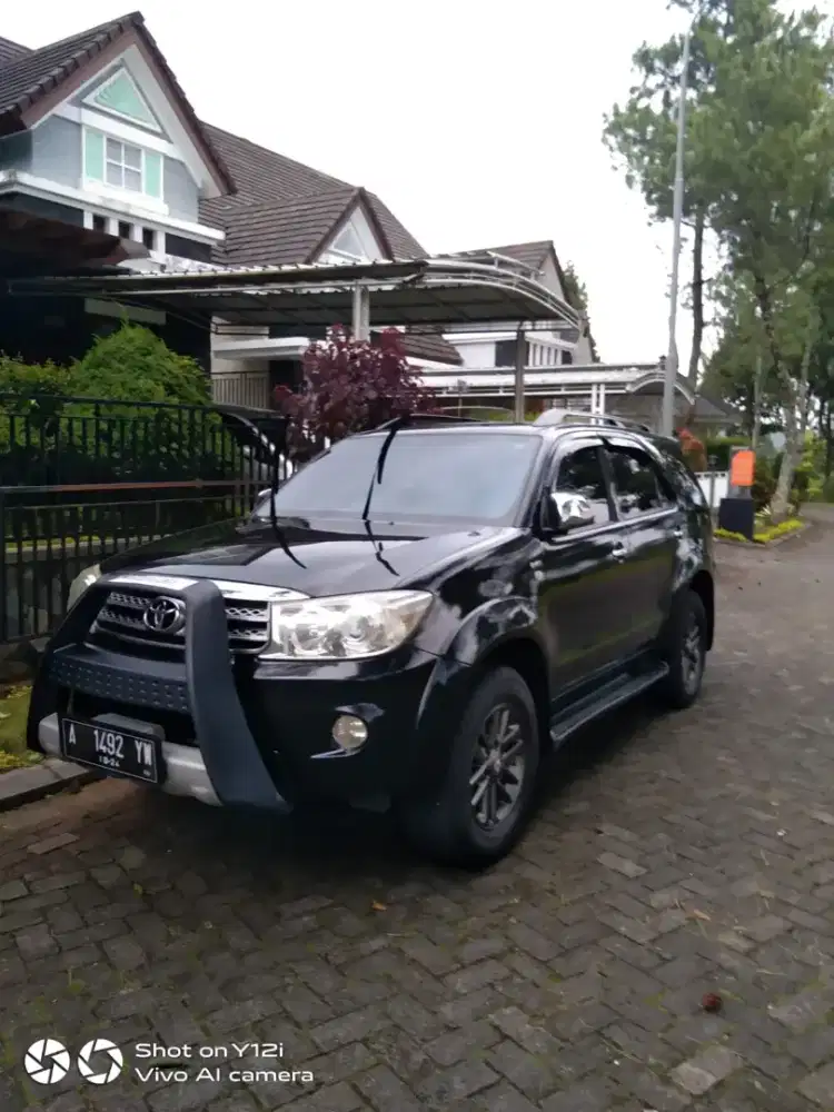 Jual mobil Fortuner 2009