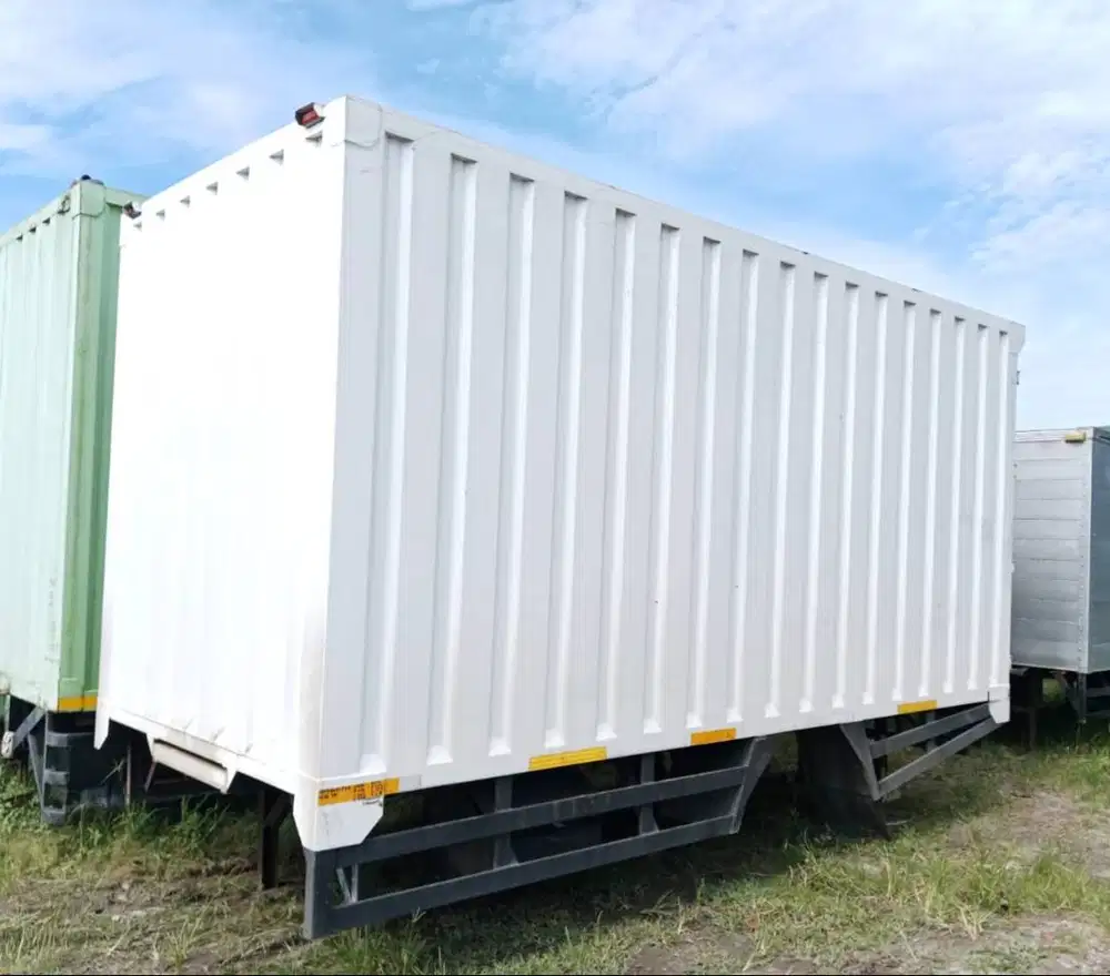 MULUS Box besi 6roda ex copotan 2024 CDD Toyota Dyna bok