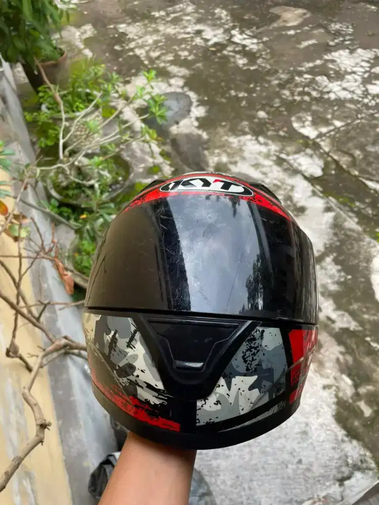 Helm Pria  KYT R10