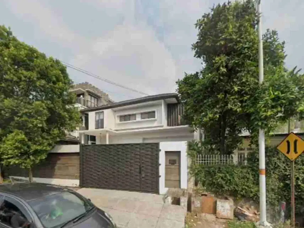 Rumah Mewah Strategis Dekat Pondok Indah – Ada Kolam Renang Pribadi