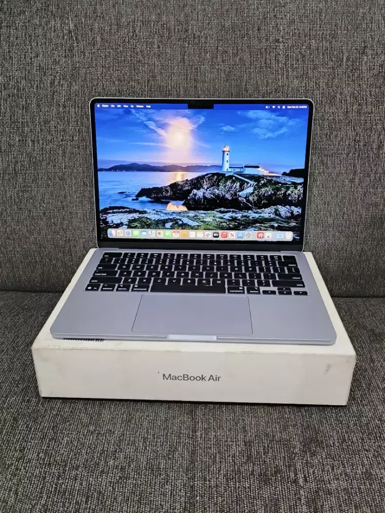 Laptop Murah MacBook Air M4 Liquid Retina 13in 2025(Garansi ON) 16/256
