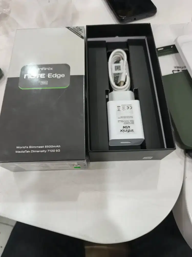 Infinix Megastore Jababeka