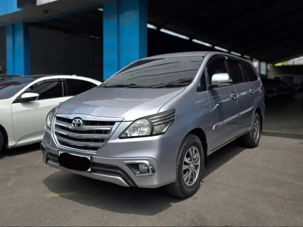 (TDP 25 JUTA) Toyota Innova 2.0 G Bensin Manual 2015