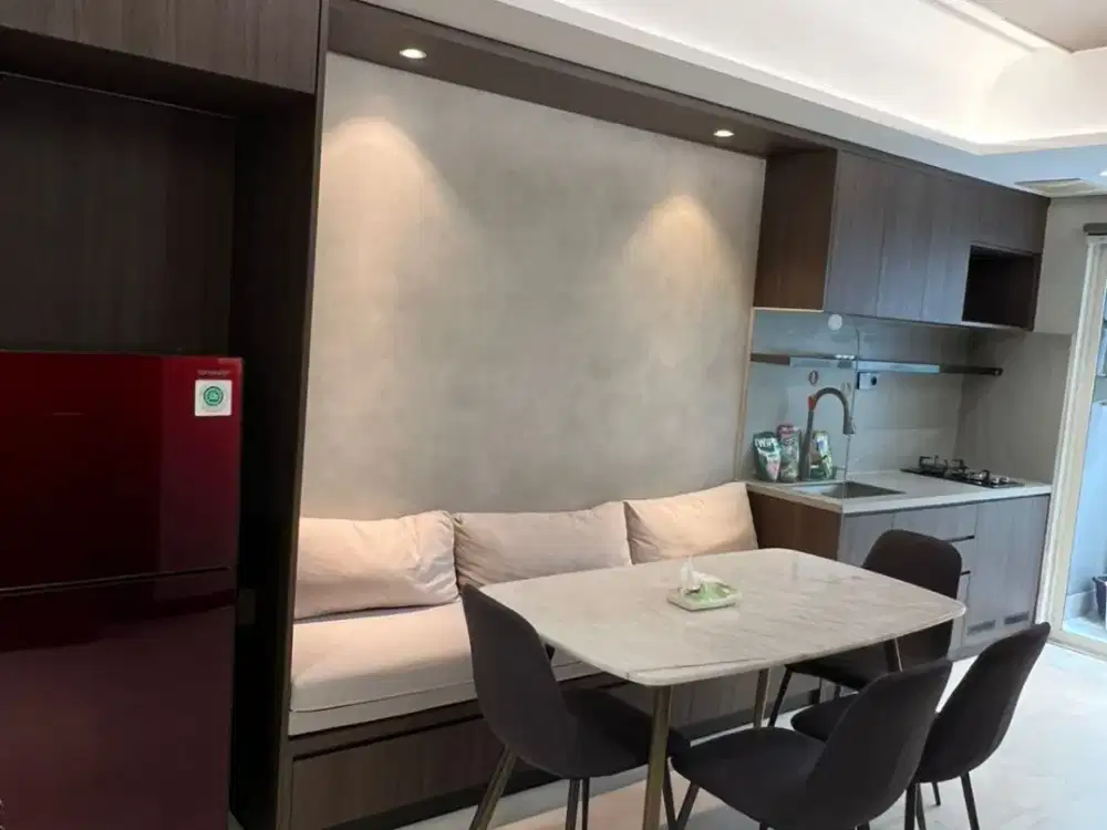 Sewa furnish bagus interior 2BR+ Royal Mediterania Garden Tanjung Duren Lokasi Strategis Dekat Mall, Kantor, Universitas