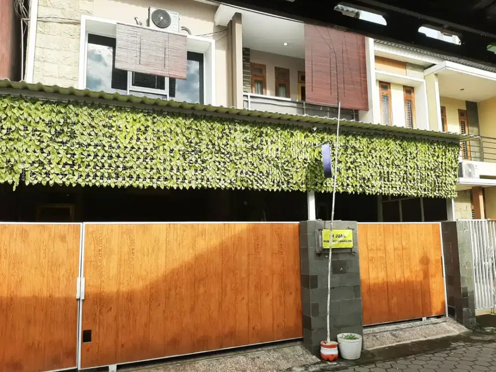 Dijual rumah kos dengan 13 kamar tidur lokasi strategis Kaliwaru Condong catur yogkayarta bangunan menghadap timur