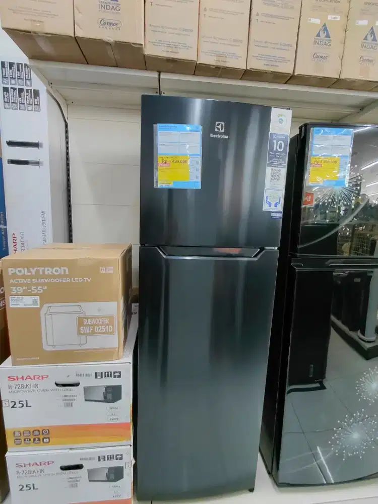 Kulkas Electrolux 246L