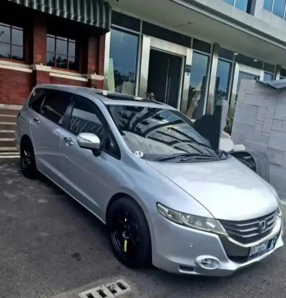 Honda Odyssey Pribadi