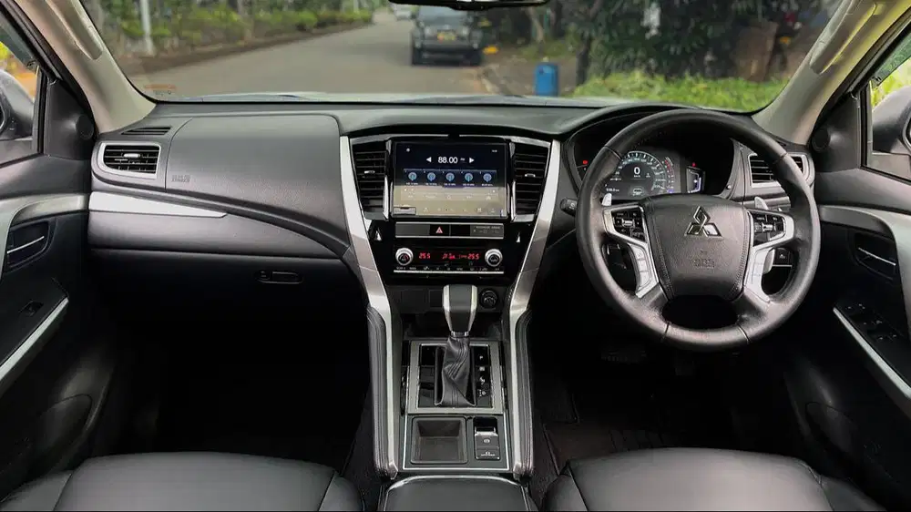 Mitsubishi Pajero Sport Dakar 4x2 AT NIK 2022