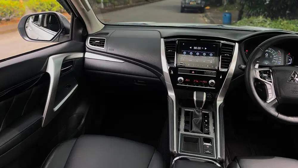 Mitsubishi Pajero Sport Dakar 4x2 AT NIK 2022