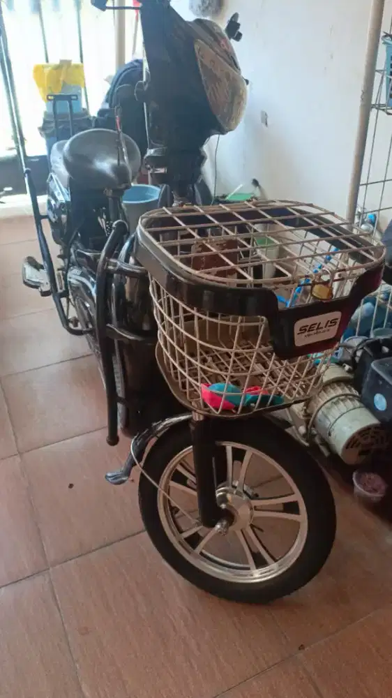 Selis Murai Sepeda Listrik masih Bagus Jual Murah
