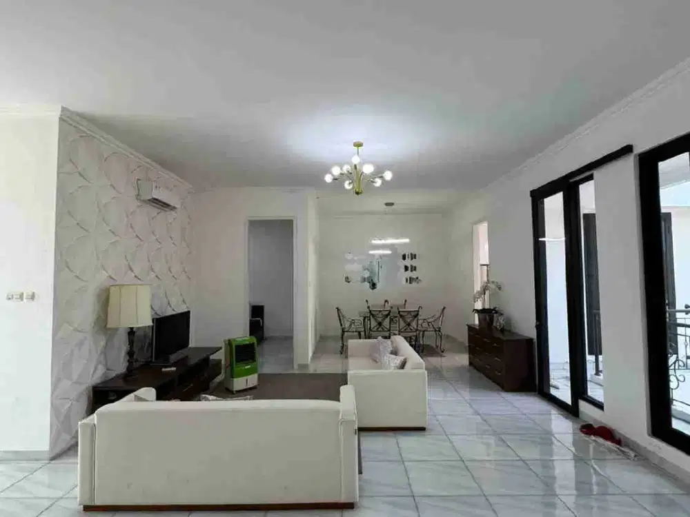 Dijual Rumah 2 Lantai Villa Melati Mas Residence