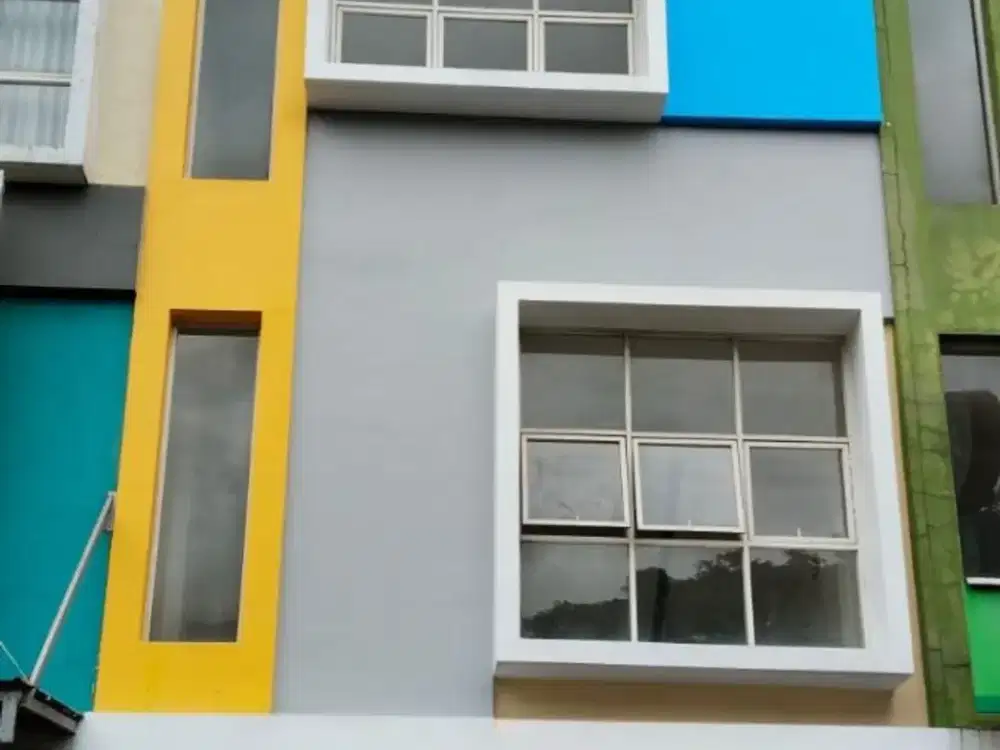 Disewakan Cepat Ruko Arana 2,5 lantai siap pakai di Harapan Indah 2, Bekasi