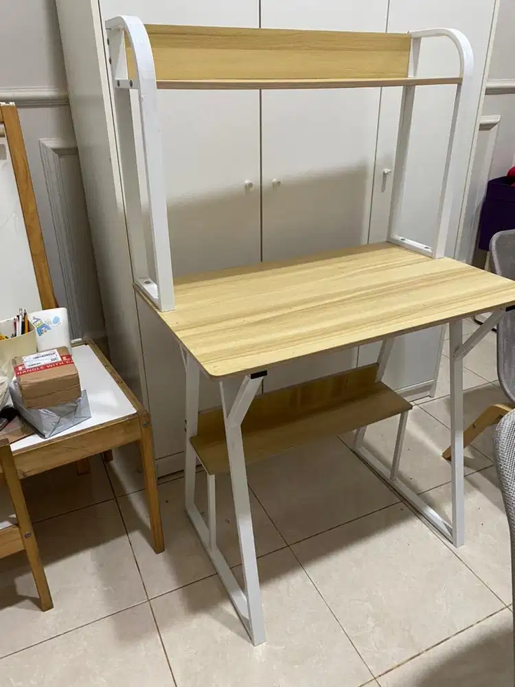 Meja belajar bekas masih bagus