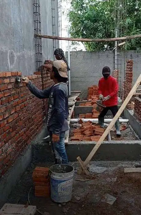 Renovasi rumah dan pengecatan dinding