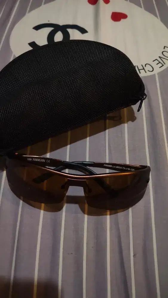 Kacamata sporty ferrari original likenew