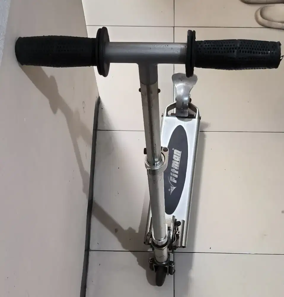 Skuter anak merk fitman