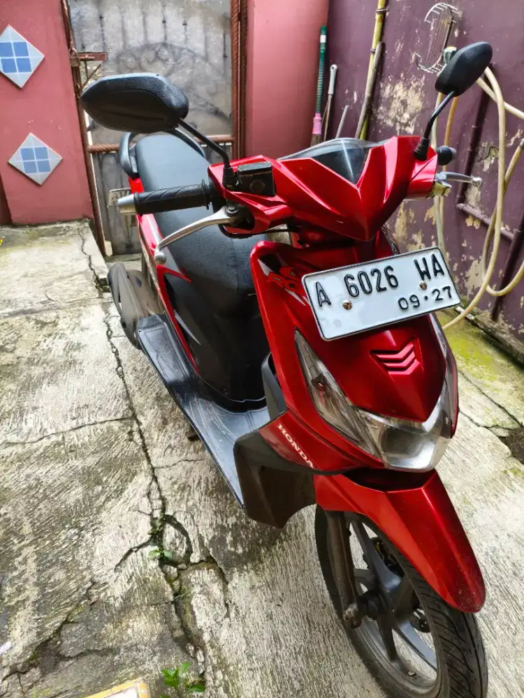 Beat Karbu 2012 Merah.