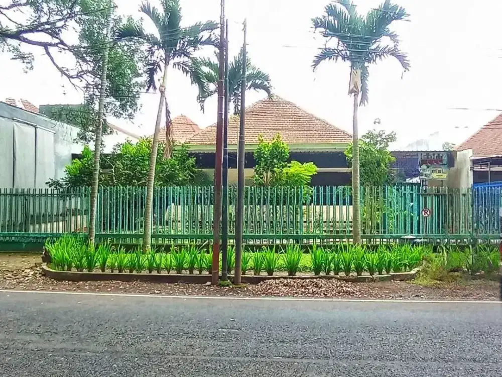 Dijual Rumah Klasik Super Strategis di Jl Gunung-gunung Malang