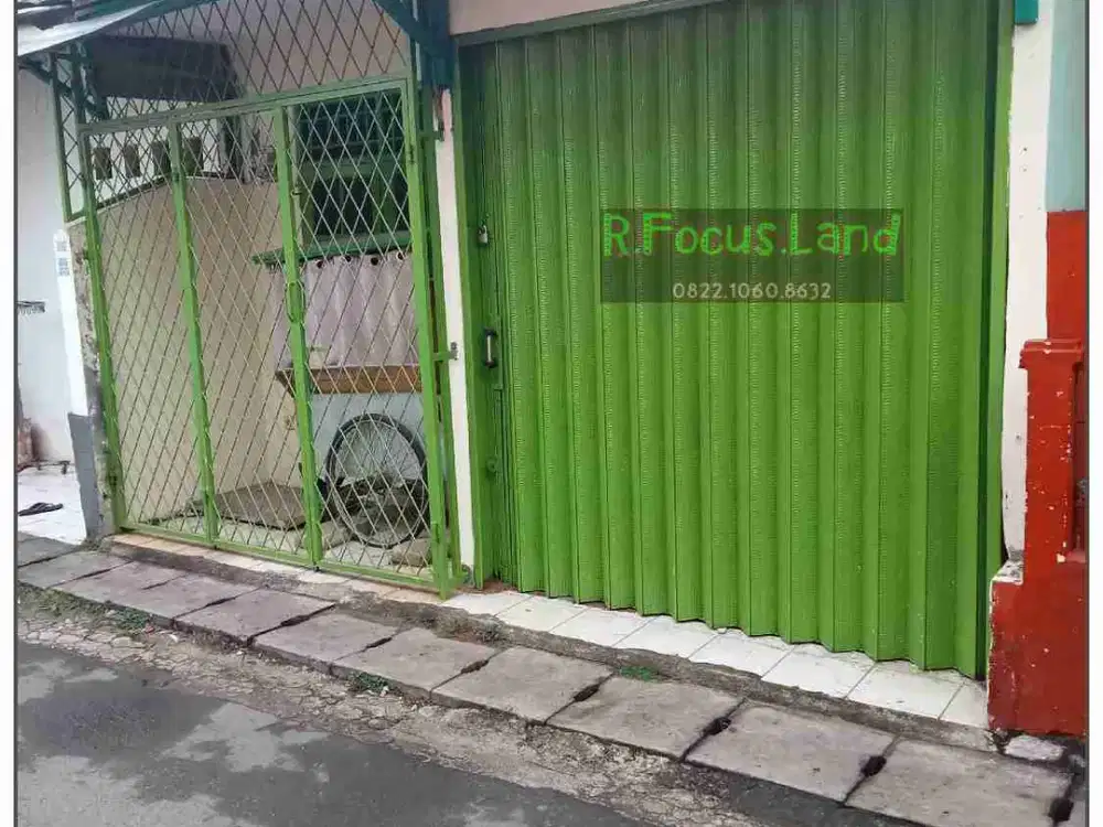 Rumah Kios Pinggir Jalan Hidup di LARANGAN inpres