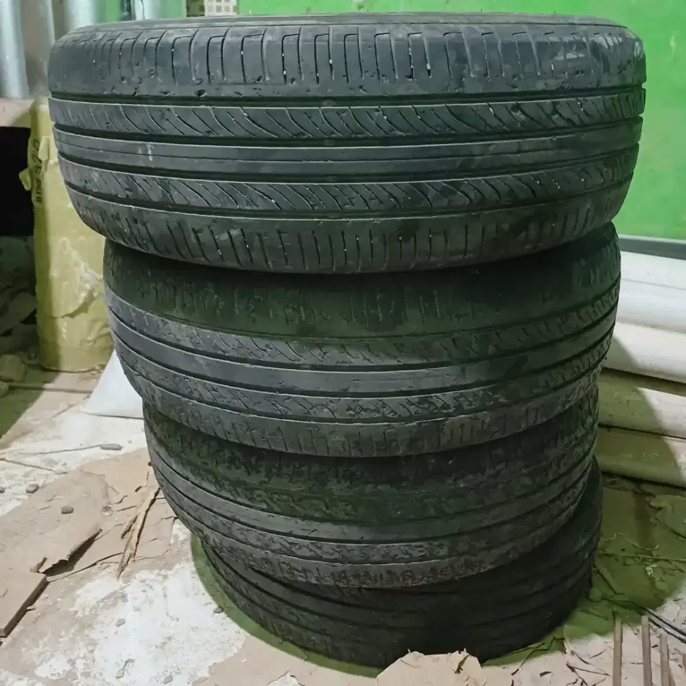 Ban mobil Avanza GT Radial Champiro Eco R16 195/60