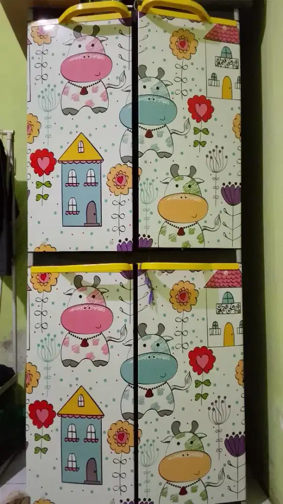 Di jual lemari plastik 2 susun masih ok