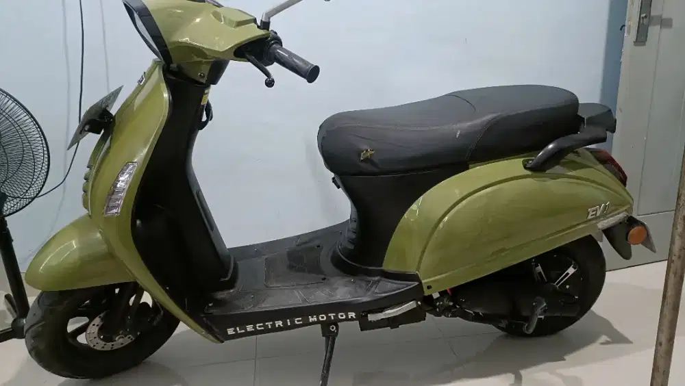 Motor listrik viar ev 1 hijau