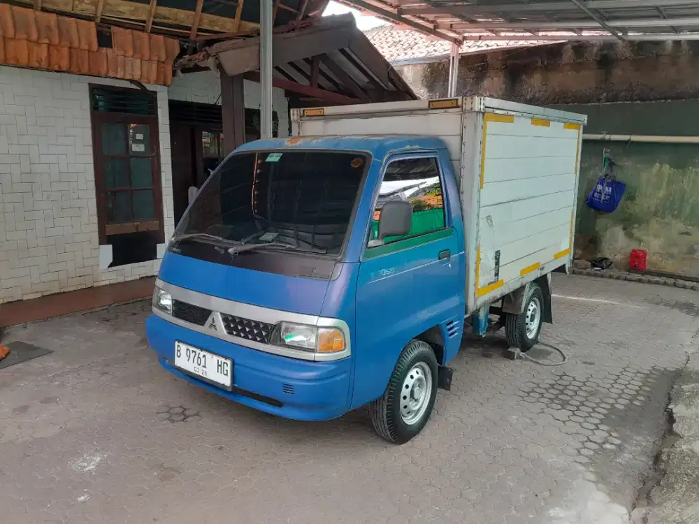Mitsubishi Colt120ss BOX tangan pertama