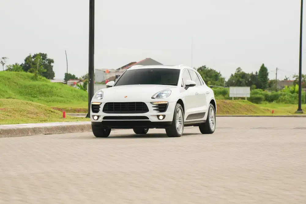 TERMURAH DI PASARAN! Porsche Macan 2.0L Turbo PDK 2017