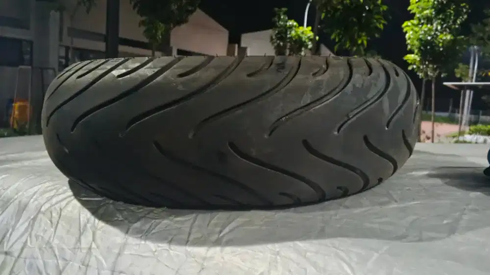 Jual ban nmax ring 13 merk michelin like new