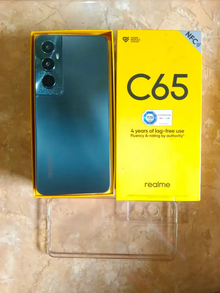 Jual realme C65 ram8/256 kondisi masih mulus segel normal lengkap ori