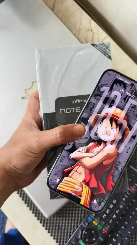 Infinix note edge 5g 8/256