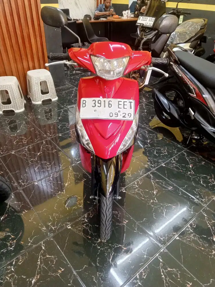 MIO J 2014. ISTIMEWA PAJAK ON SS LENGKAP MESIN BODY SEGER BISA NEGO