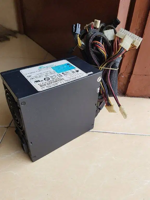 PSU Seasonic Black SS-500ES 500w 80+ 8 dan 6 pin vga