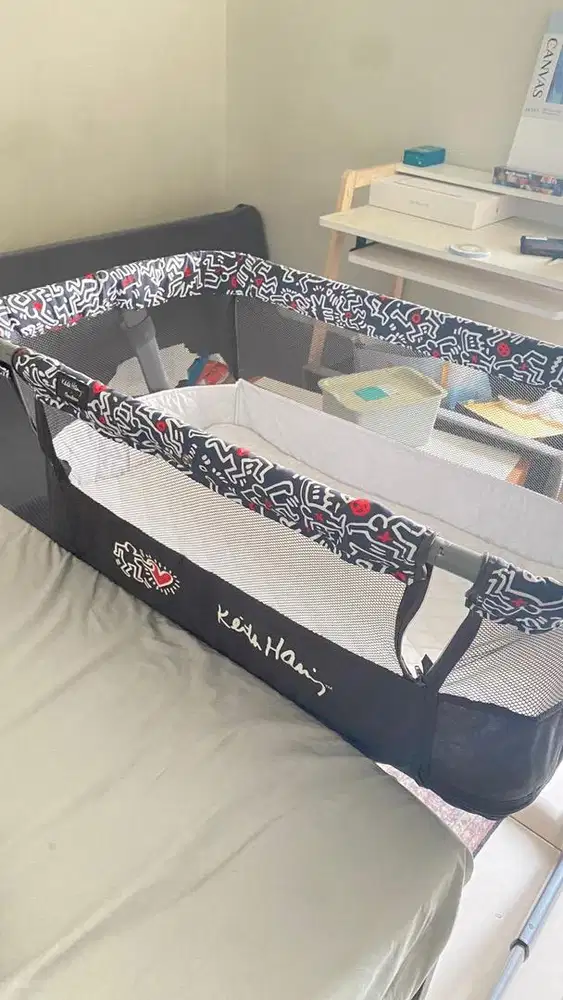 Baby Crib Chocolate Keith Haring Basinet