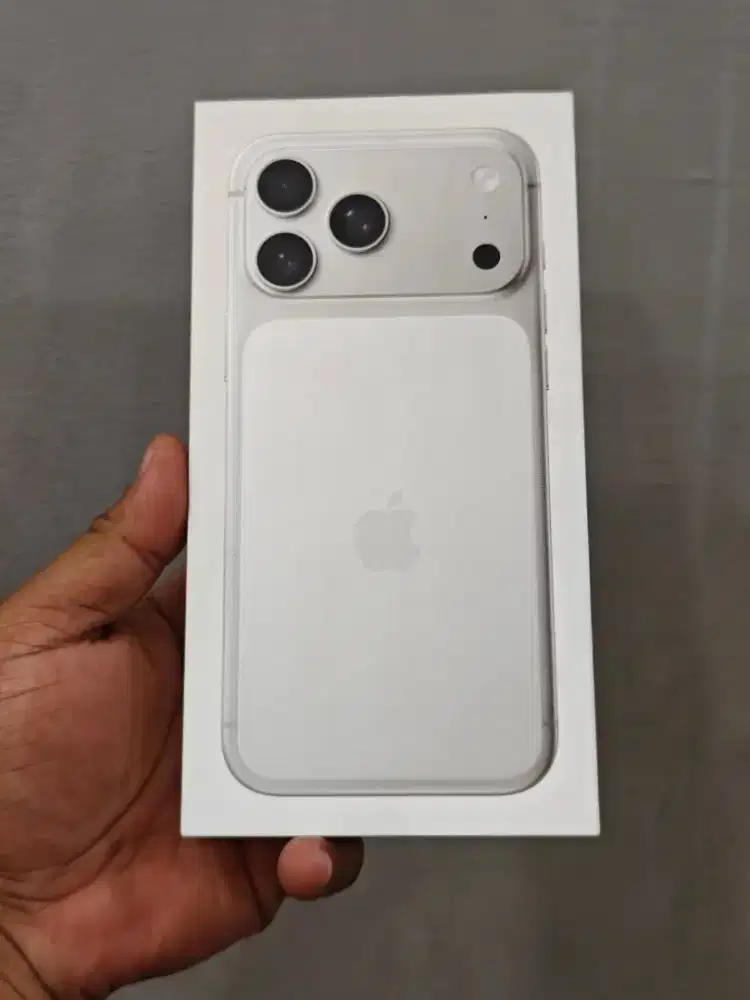 New Iphone 17 Promax 1Tb ibox