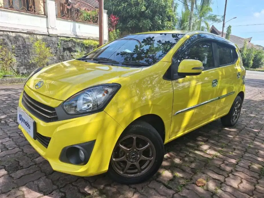 LOW KM Daihatsu Ayla 1.0 X Bensin-MT 2020 KTOF