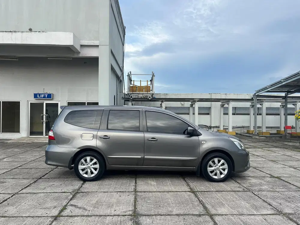 [ DP 15 ] Nissan Livina 1.5 XV Facelift 2014