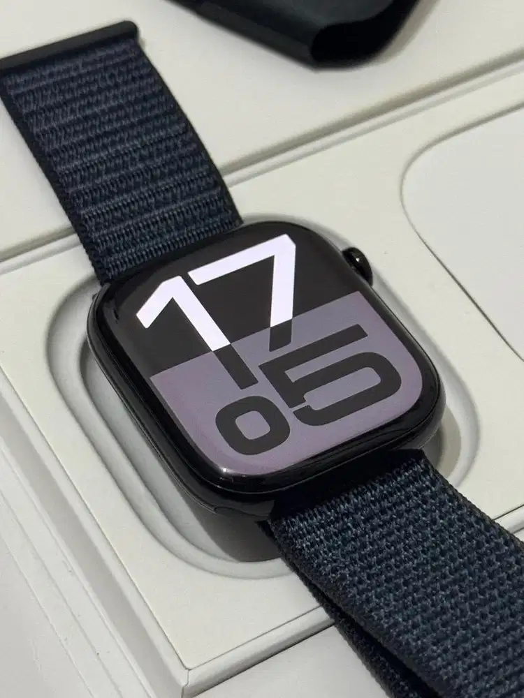 iBox Apple Watch Series 10 46mm Jet Black Fullset IC/B Garansi On 2026