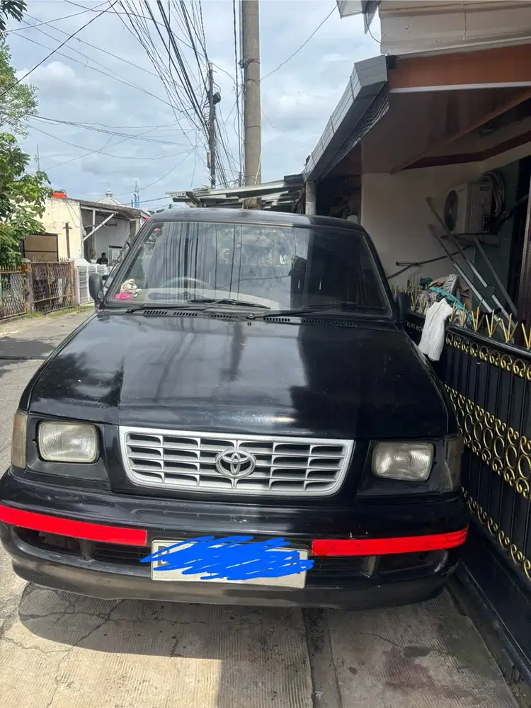 Toyota Kijang 2005 Bensin