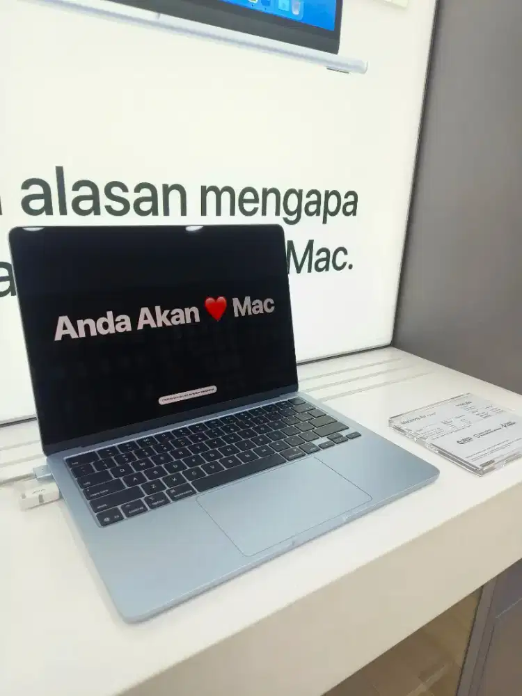 Cicilan Macbook Air M4 256GB sky blue
