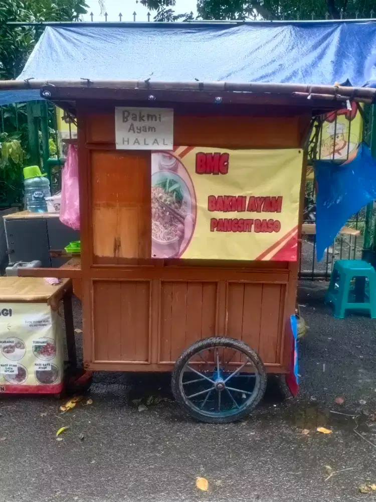 dijual gerobak mie ayam